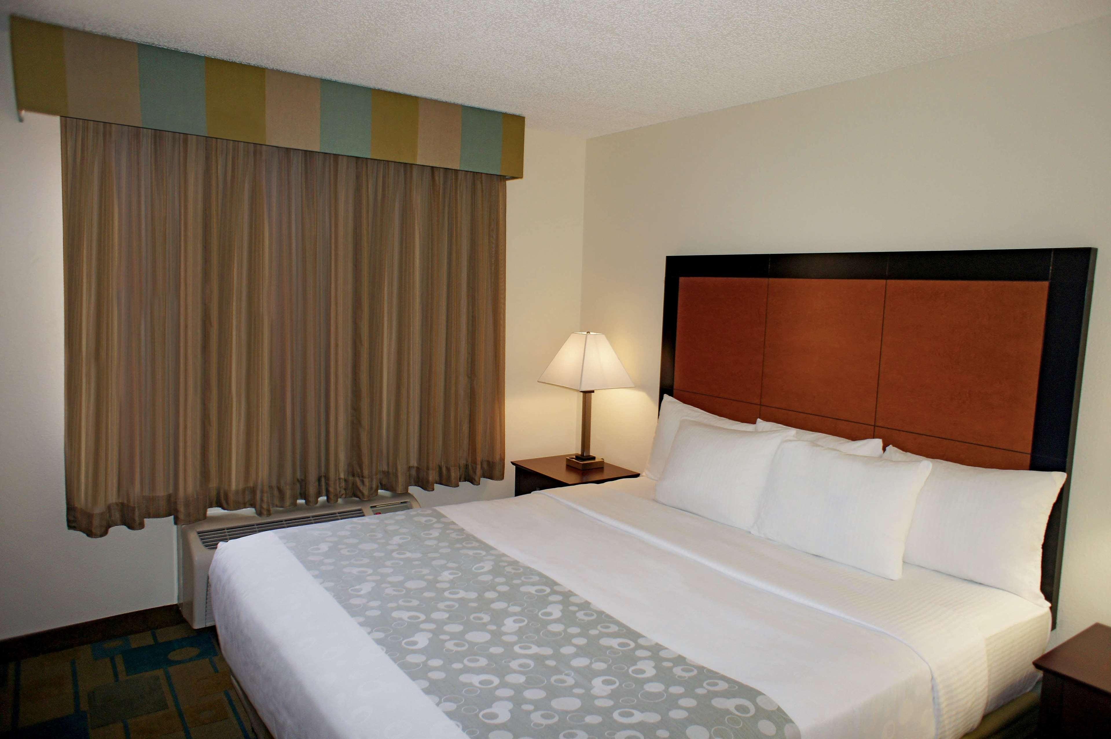 La Quinta By Wyndham St. Pete-Clearwater Airport Hotel Buitenkant foto