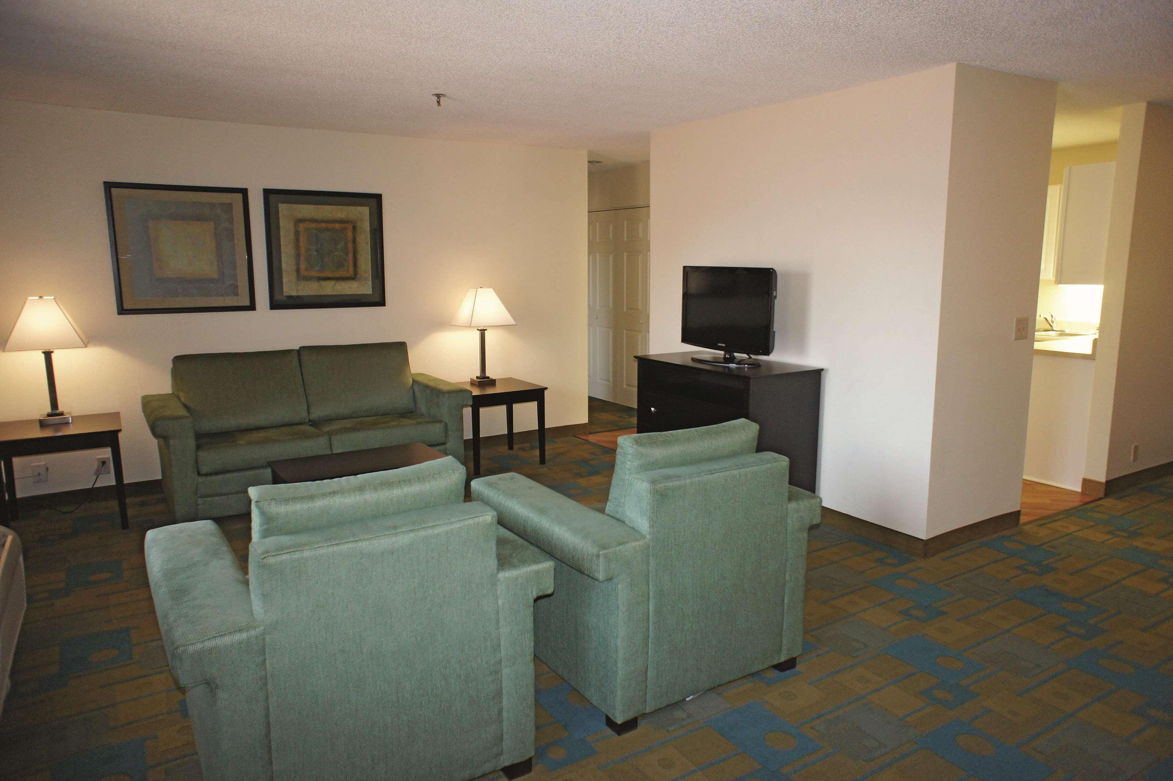 La Quinta By Wyndham St. Pete-Clearwater Airport Hotel Buitenkant foto