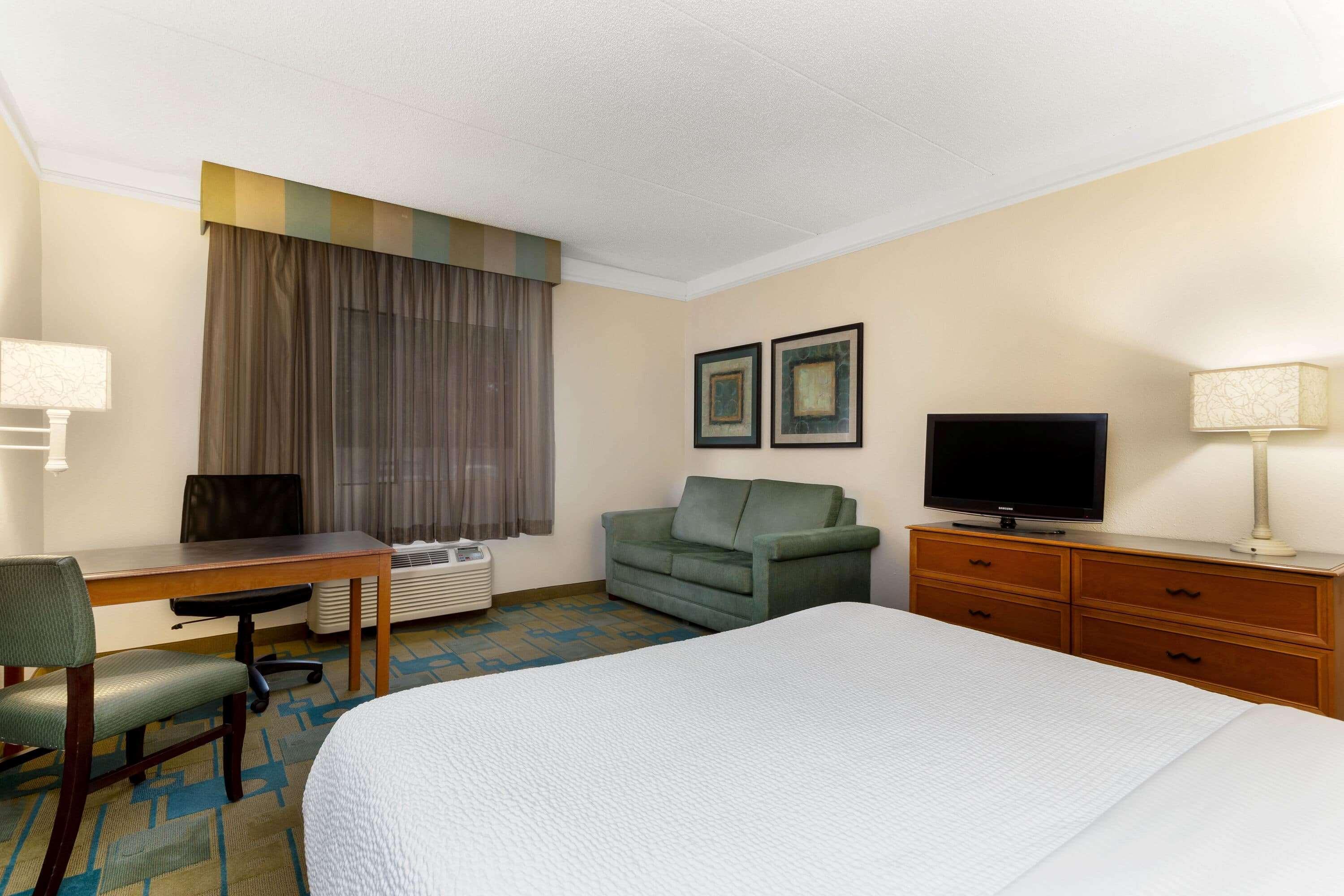 La Quinta By Wyndham St. Pete-Clearwater Airport Hotel Buitenkant foto